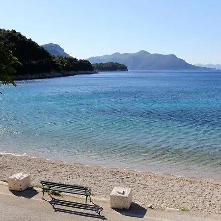 By The Sea Trstenik, Peljesac - 4570 Trstenik (Dubrovnik-Neretva)